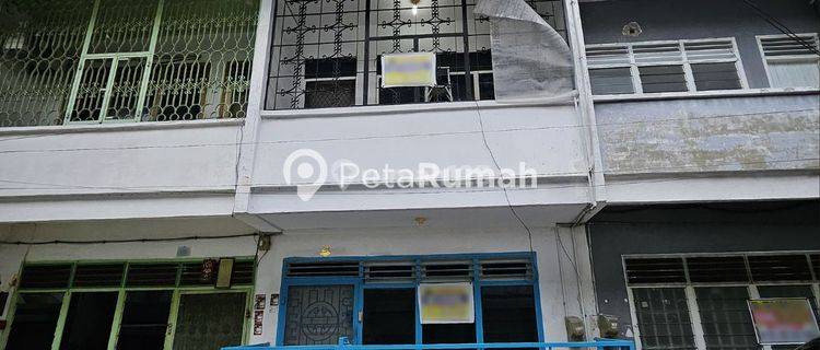 Townhouse Jalan Brigjend Zein Hamid Gang Pribadi 1