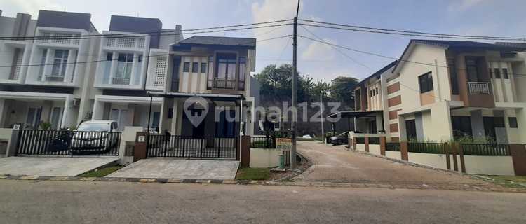 Beautiful House Corner Side of South Tangerang Mayor 1