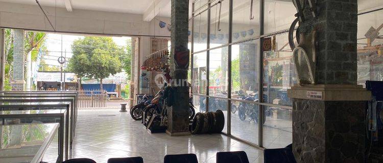 Ruko 3 Lantai Siap Huni, Lokasi Strategis Di Pinggir Jalan Besar Ruko 1