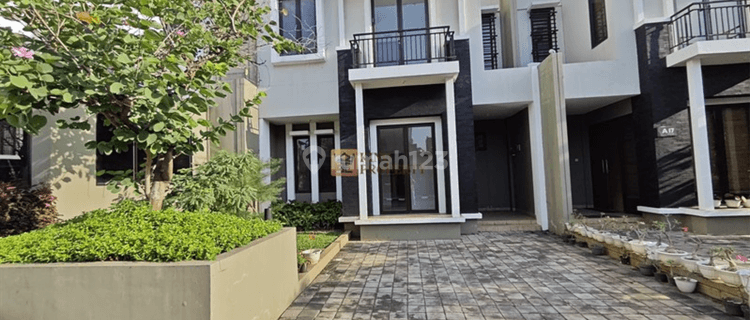 Best View, Dekat Grand Indonesia, Stasiun MRT, Tanah Abang, Tol Dalam Kota, Universitas Jakarta International College, Rumah Sakit Siloam Semanggi, Disewa Rumah Cosmo Park 270m2 Diatas Mall Thamrin City 1