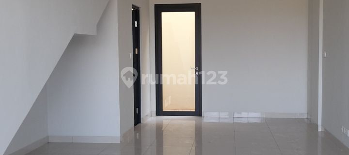 FOR RENT MAGNA SUMMAEECON BANDUNG NEWLY RENOVATED SHOPHOUSE 1