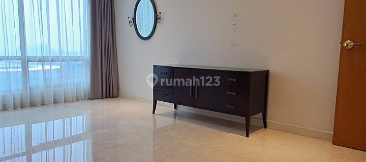 For Rent Apartement Sudirman Mansion 3 Bedroom Semi Furnished 1