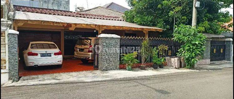Rumah Mewah Bagus di kompleks Elite Gudang Peluru Tebet Jakarta 1