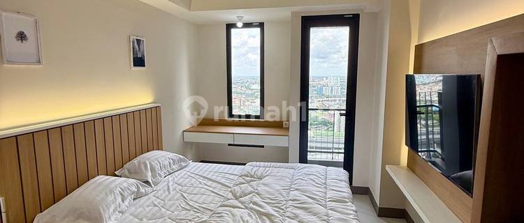 Apartemen Pakuwon, Super Strategis, Furnished, Dekat Tol dan LRT 1