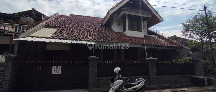 Rumah Terawat Ada 4+1 Kamar Tidur di Kopo Elok 1