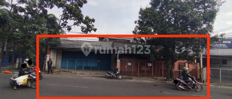 2-Unit Shop House on Main Road in Bandung City Suitable for Various Businesses 1