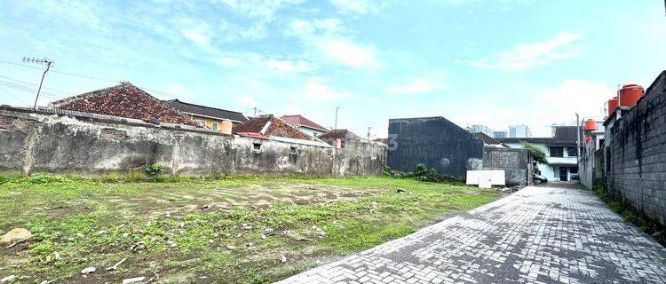 Utara Kampus UGM, Tanah Jogja Dekat Jalan Ringroad 1