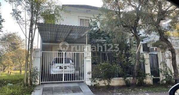 Rumah Lokasi Ciamik Dekat Citraland, Graha Natura Surabaya Barat 1