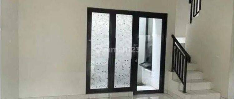 Rumah minimalis nyaman di BSD Serpong Delatinos 1