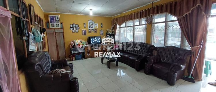 FOR SALE MULTI-PURPOSE SHOP HOUSE IN KUTABUMI AREA, STRATEGIC LOCATION, PRICE REDUCED 1