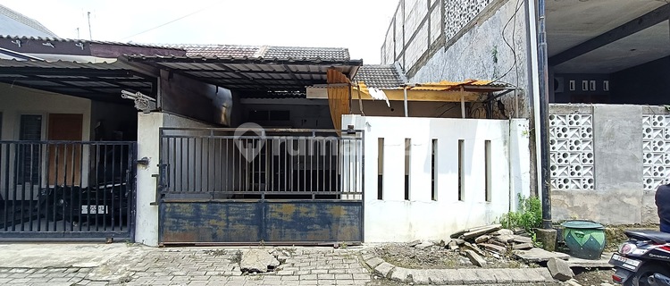 JUAL RUMAH HITUNG TANAH PURI GUNUNG ANYAR REGENCY 1