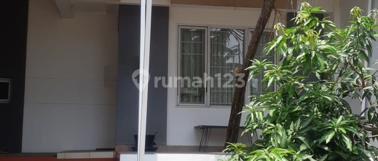 Rumah Sewa Bagus Di Legenda Wisata, Siap Huni 1