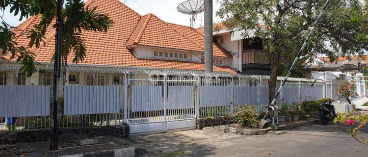 12789 Rumah Pusat Kota Jl. Jaksa Agung Suprapto Surabaya  1