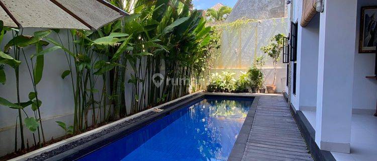 Villa 4 Kamar Tidur Dekat Sidewalk Mall Jimbaran Bali 1