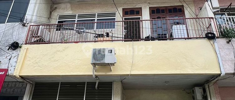 Dijual Rumah Sederhana Siap Huni Jalan Hayam Wuruk Jakarta Pusat 1