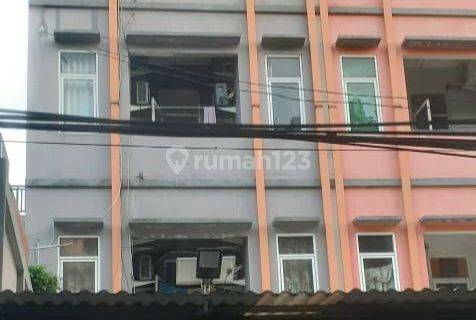 DIJUAL RUMAH KOST 15 KAMAR TERISI FULL JATINEGARA JAKARTA TIMUR DEKAT STASIUN 1