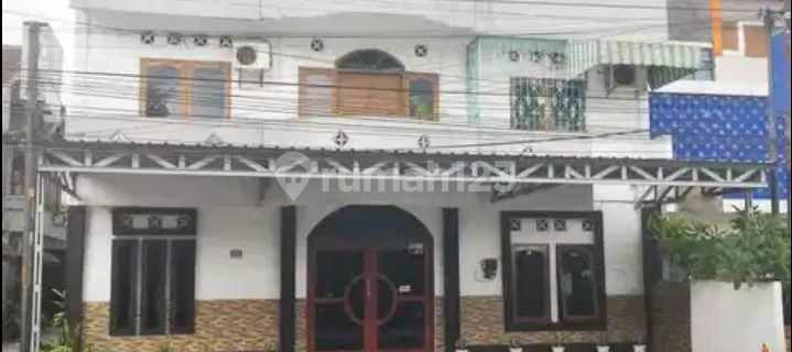 Disewakan Ruko 2lt+rooftop Ngaglik Area Palagan 1