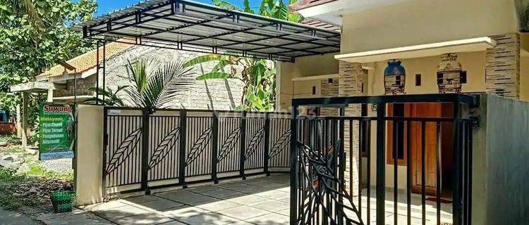 Disewakan Rumah murah Godean dekat dg pasar Godean  1