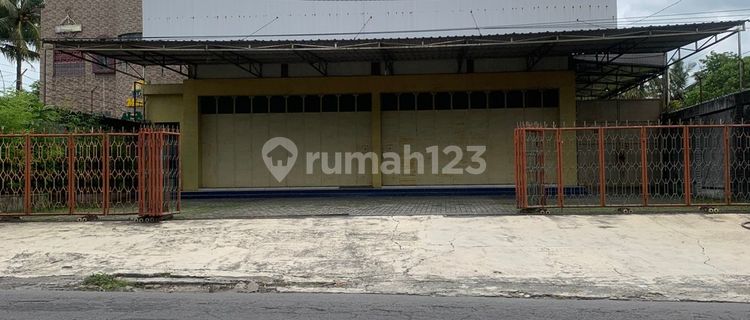 For Rent Large Shop House in Ngemplak Sleman Area, Kaliurang Near UII 1