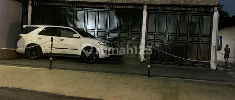 For Rent: Strategic and Affordable Shop House in Ngemplak Sleman, Near Maguwoharjo Stadium 1