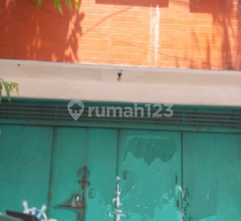 Commercial and Highly Strategic Shop House in the Center of Tegal City 1