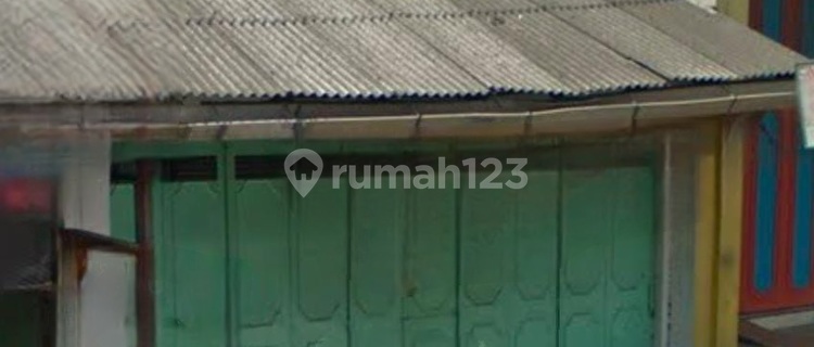 Rumah Lokasi Strategis Di Pinggir Jalan Raya 1