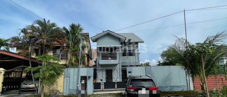 For Sale Middle House in Palm Spring City Large Land 1