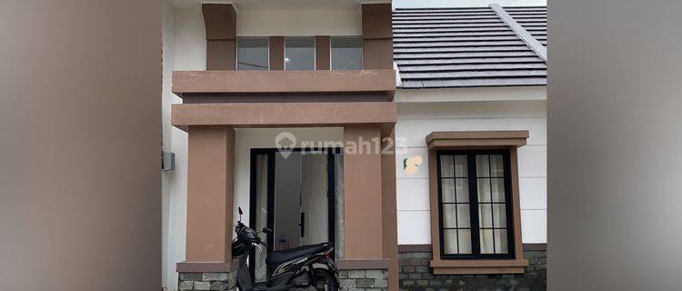  Rumah Di Sewakan  di Cluster Darmawangsa Residence , Bekasi Utara 1