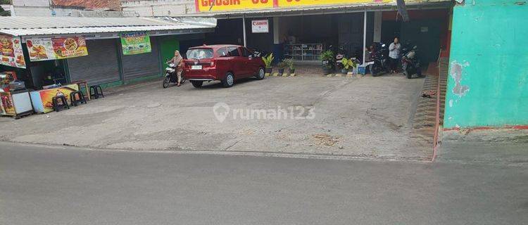 Gedung Olah Raga Dan Kios kios Mainroad Cicalengka  1