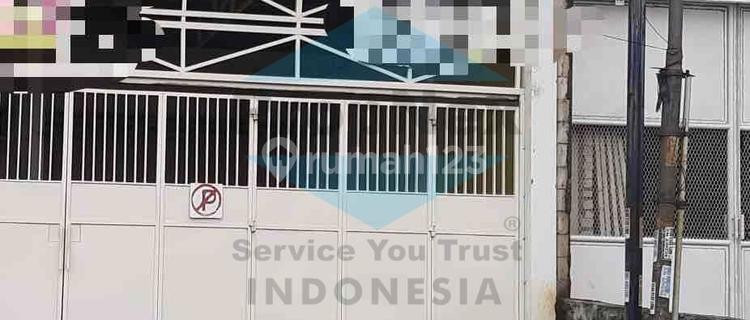 FOR RENT: 2-STORY SHOPHOUSE IN GUNUNG ANYAR 1