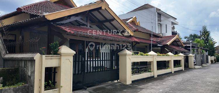 Rumah Luas 500 Di Kawasan Perum Dosen UGM Sawitsari 1