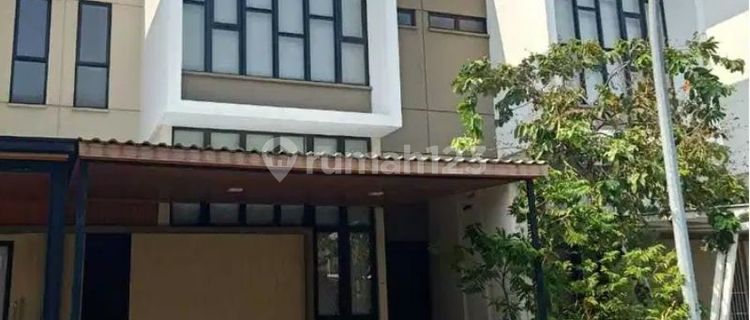 Jual rumah BU 3 lantai di daerah JGC, Cakung Jakarta Timur 1