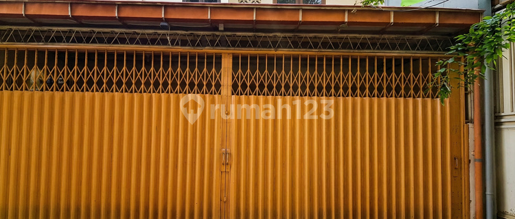 Rumah Siap Huni dan Nyaman Daerah Gayamsari - 11234 1