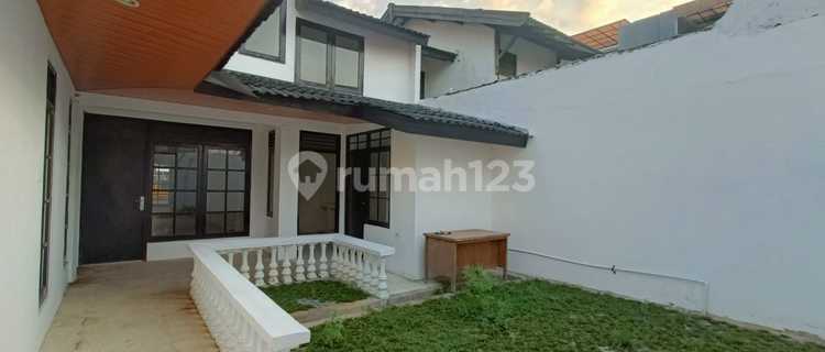 Ready-to-Live and Comfortable House in South Semarang Area - 977 1