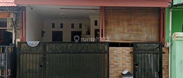 Rumah Rapih Siap Huni Dekat Dengan Berbagai Resto Ternama Dan Sekolah  1