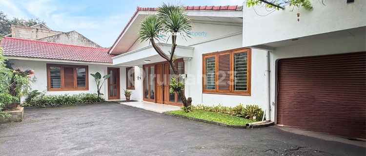 Kemang Area, For Sale and Rent Classic House with Spacious Yard, Very Warm and Cozy in Kemang Dalam 1