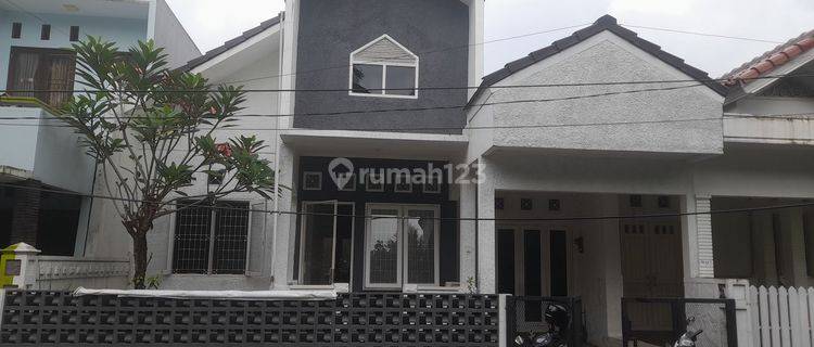 Rumah Dalam Kompleks Depok  1