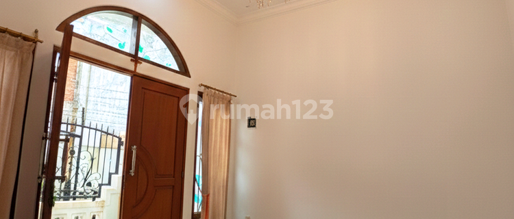 3-Story House Tanjung Duren 7X11 Row 1 Furnished Near Mall West Jakarta 1