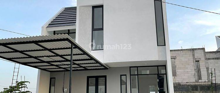 Rumah Scandinavian 2 Lantai Klopo sepuluh Sidoarjo 1