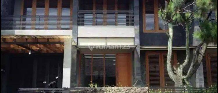 Rumah 2 lantai Bagus dan terawat siap huni-Riung Bandung 1