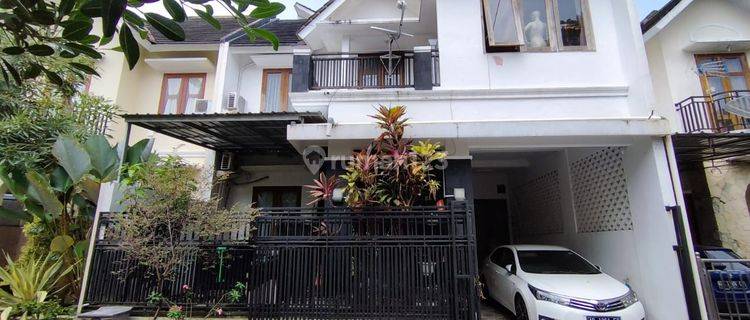 Dijual Rumah Second Cantik Ambarketawang  1