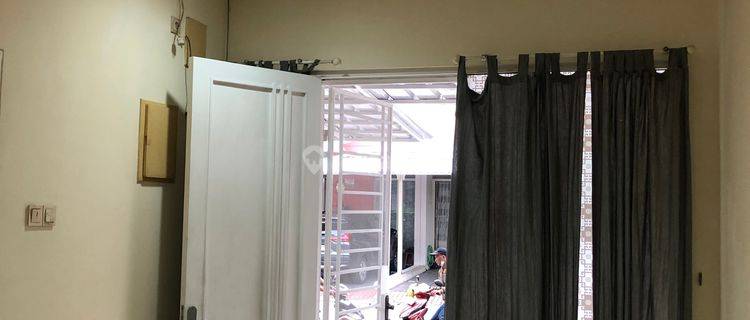 Sewa Langka Rumah Golf Lake Cengkareng  1