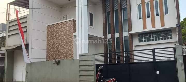 Rumah 2 Lantai Pinggir Jalan Hidup Parongpong Cigugur Girang 1