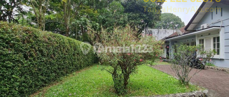Well-Maintained Luxury House in Hegarmanah, Bandung 1