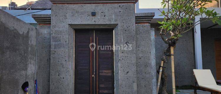 Villa Jual Lokasi Mumbul 1