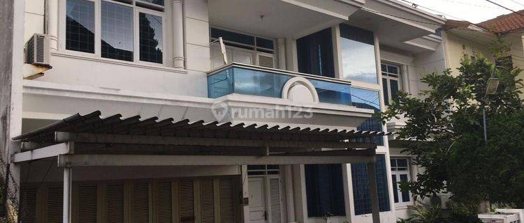 Rumah Keren Modern Terawat Siap Huni di Setra Indah  1