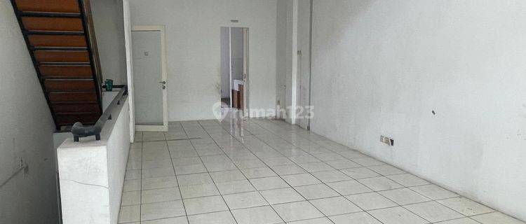 Dijual Ruko Renov 3 Lantai Siap Pakai di Banyak Niaga Kota Baru 1