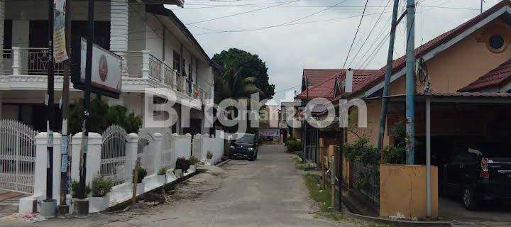 ISTIMEWA, RUMAH POSISI HOOK MANGKU JALAN ASPAL 1