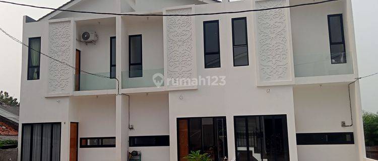 Awal Bulan Ceria Rumah Clasik 2 Lantai Super Murah 1