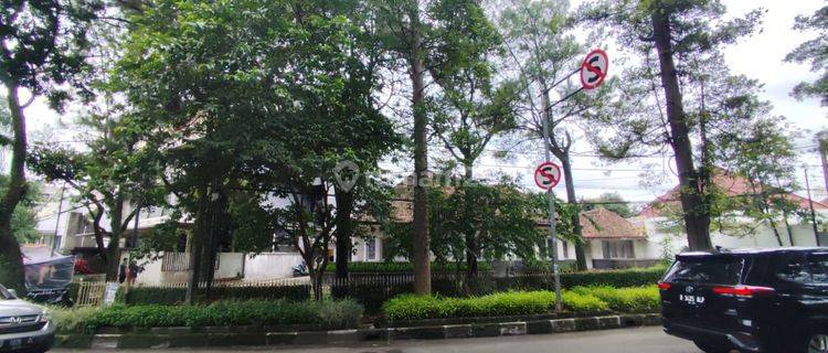 Rumah Heritage di Mainroad Sayap Cihampelas, Bandung 1